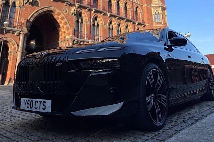 Private Car Chauffeur Service in London for 12 Hours Bespoke Hire