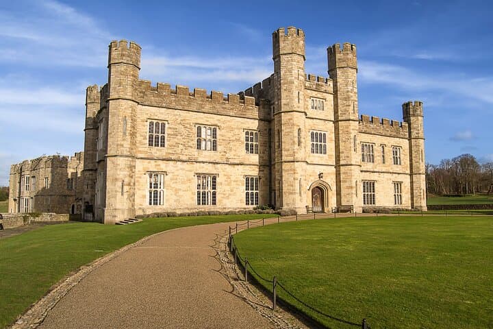 Private Tour of Leeds Castle Canterbury and White Cliffs of Dover