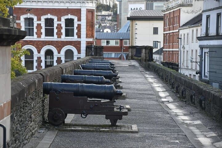 Derry Self Guide Walking Tour Experience