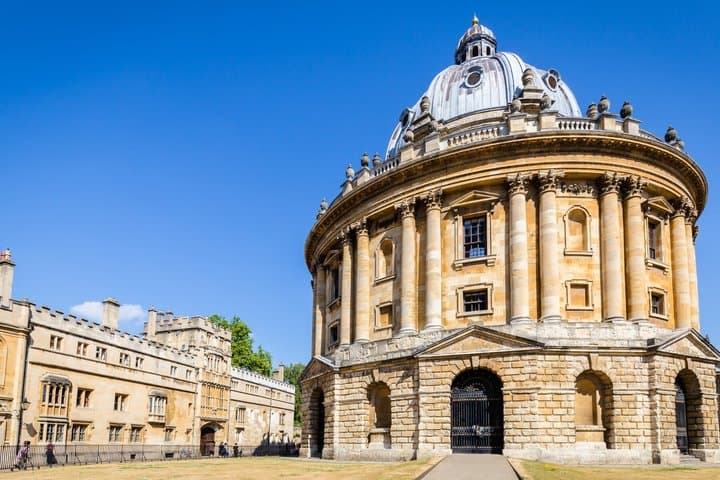 TOP Oxford : Private Guided Tour with your mobile