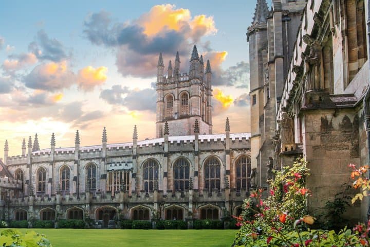 TOP Oxford : Private Guided Tour with your mobile