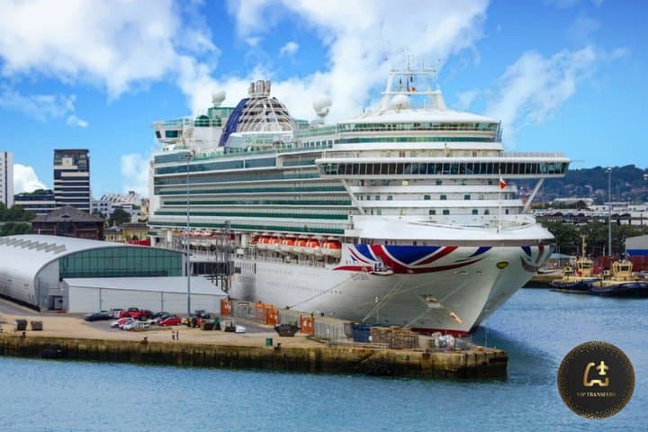 Luton Airport to London or Southampton Port Private Transfer