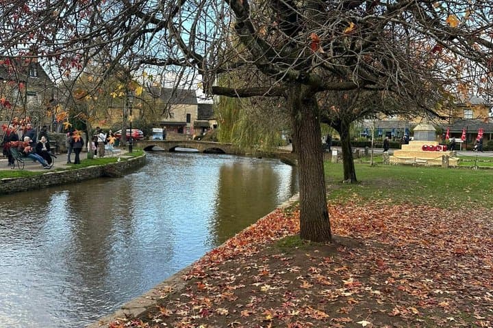 London: Cotswolds Scenic Villages and Castle Combe Small-Group