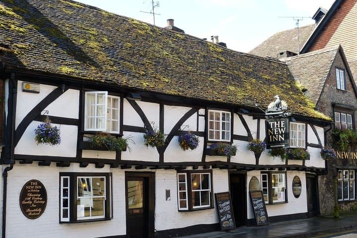 Stonehenge Salisbury and Avebury, Wiltshire Road Trip Guidebook