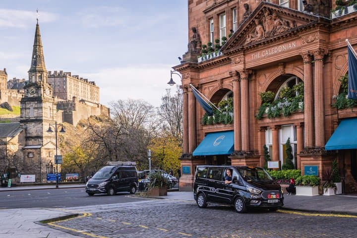 Half Day Highlights of Edinburgh in a Black Cab