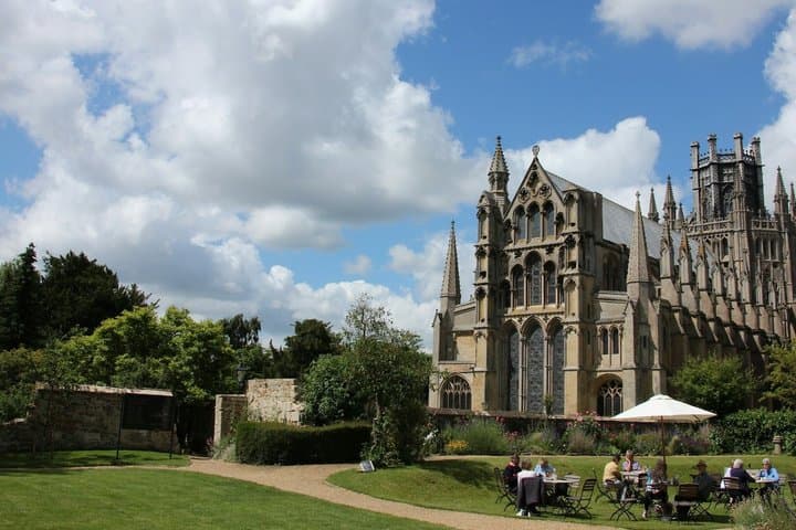 London Day Trip to Cambridge and Ely Cathedral with Hotel pickup
