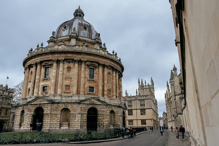 Tour Outside London to the Cotswolds and Oxford with Italian Guide