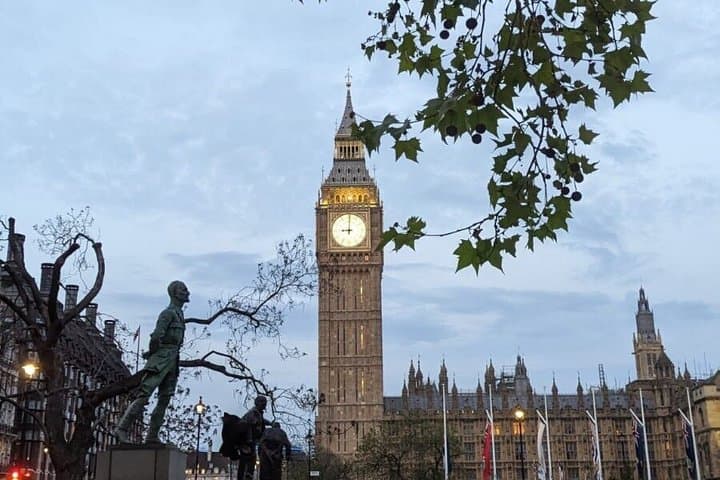 Historic London Private Walking Tour with Abbey Tickets