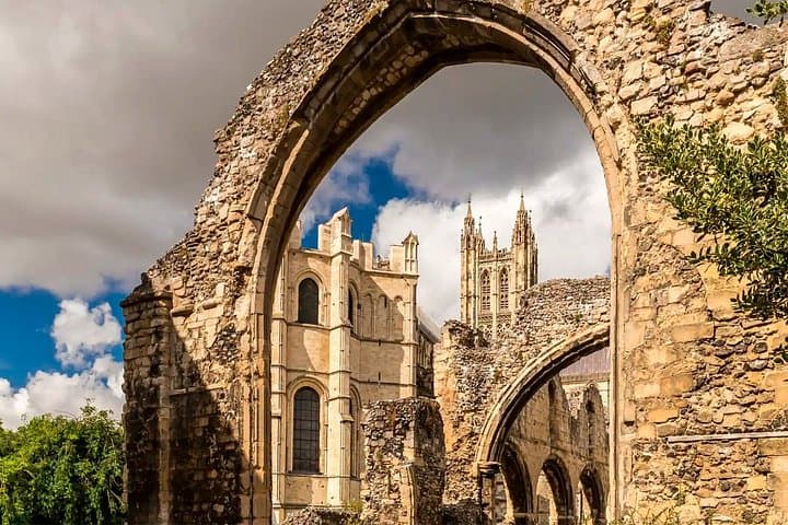 TOP Canterbury : Private Guided Tour with your mobile
