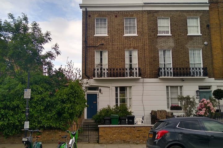 Oasis The Wonderwalk Tour of London