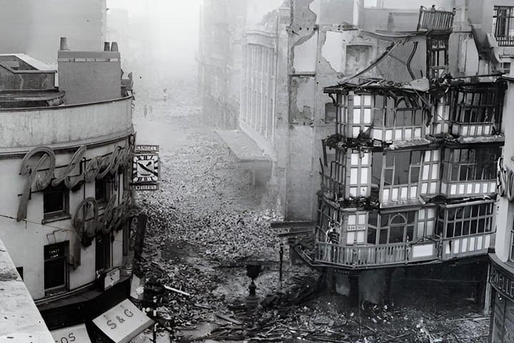 Above Ground WW2 Tour in Bristol