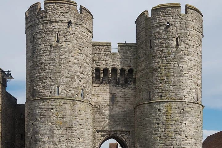 Canterbury Self Guided Walking Tour Landmarks Audio and Quiz
