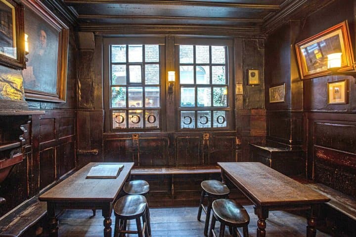 City of London Historic Pub Tour