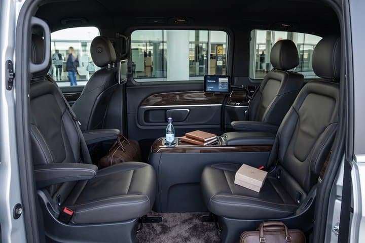 Luxury Chauffeur Service and Airport Transfers in London