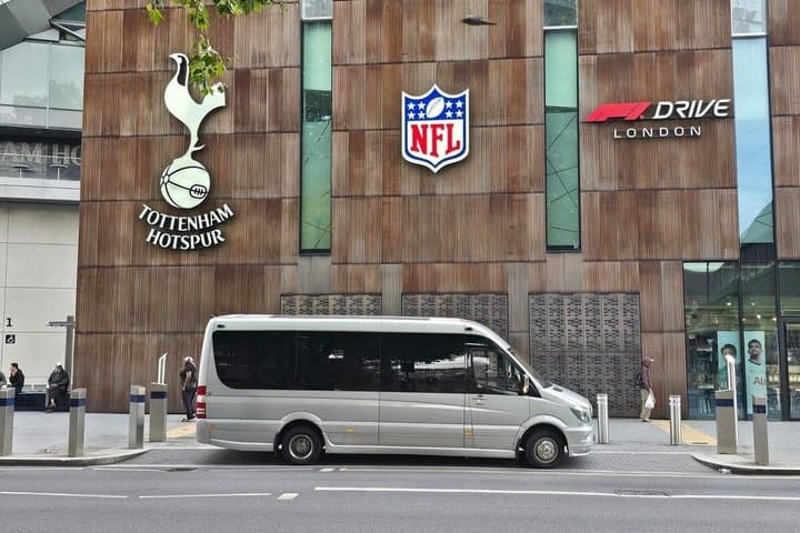 Southampton to Heathrow 16 Seater Coach Private Transfer