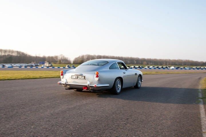 Aston Martin DB5 in 6 Lap Experience at Three Sisters Circuit