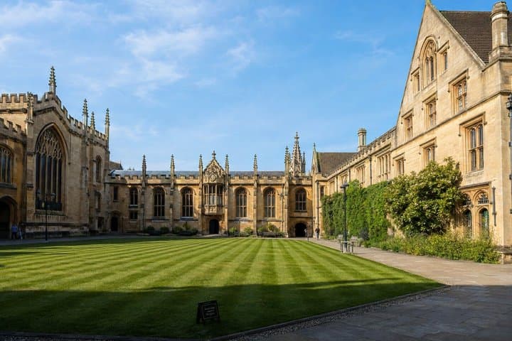 Podcast Tour Oxford The Real Magic of Alice Harry and Lyra