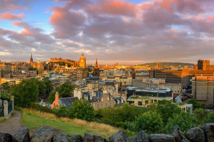 Magical Harry and Arthurs Seat E-Bike and Walking Tour