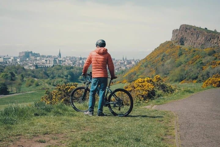 Magical Harry and Arthurs Seat E-Bike and Walking Tour